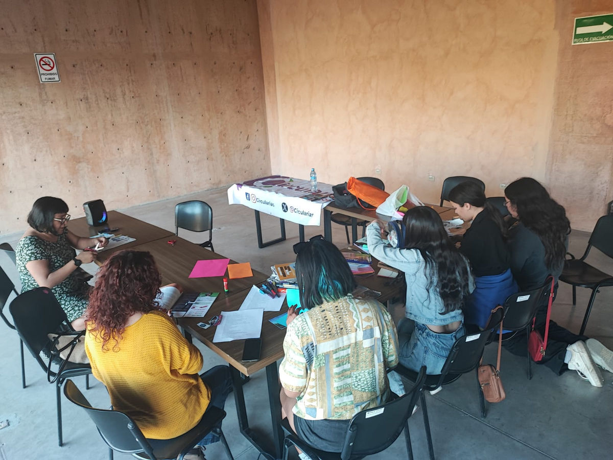 talleres en el marco de creactiva: iii encuentro de mujeres en las artes centro cultural ágora